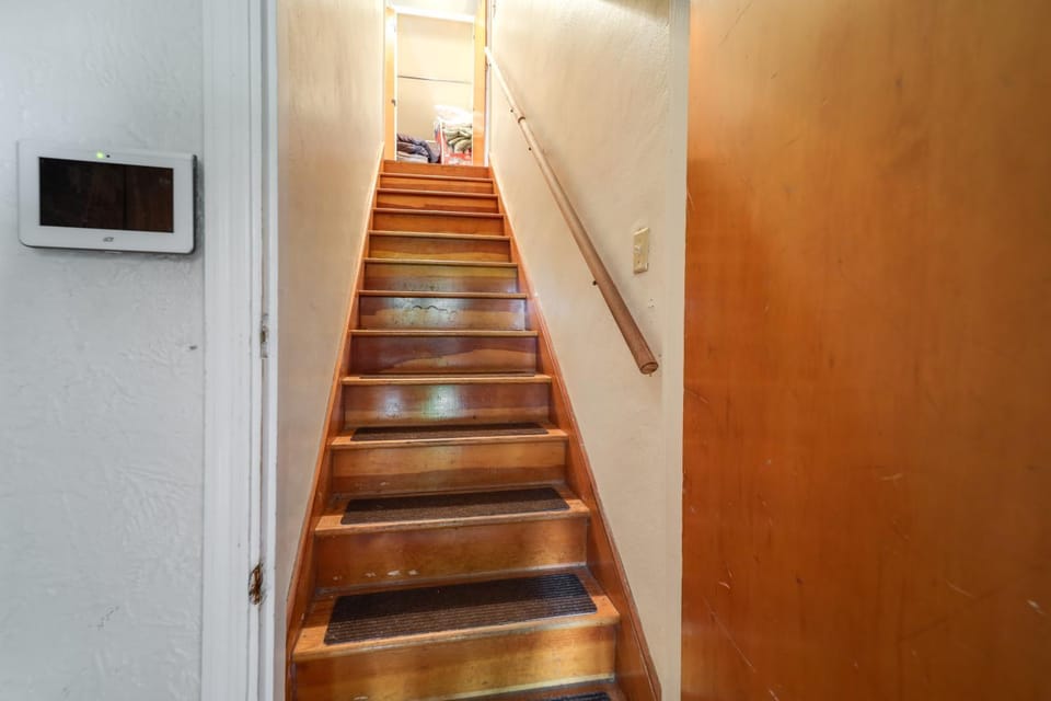 3 Mi to UD & Kettering Health! Suburban Stay Apartment in Kettering
