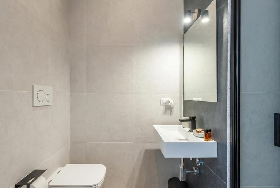 Toilet, Bathroom
