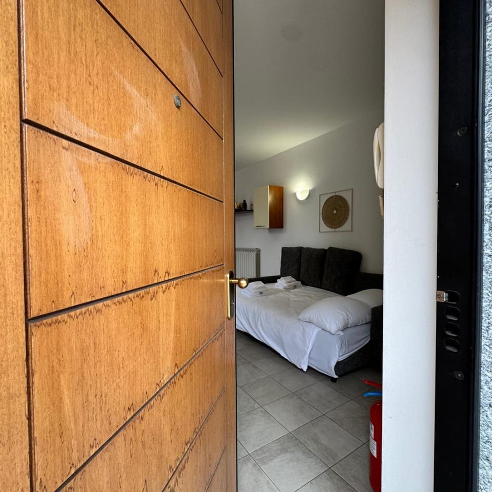 Facade/entrance, Photo of the whole room, Bedroom