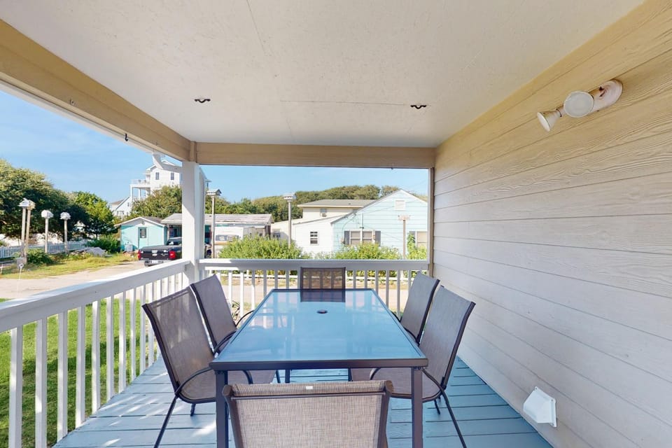 AB167 Ocean Breeze House in Indian Beach