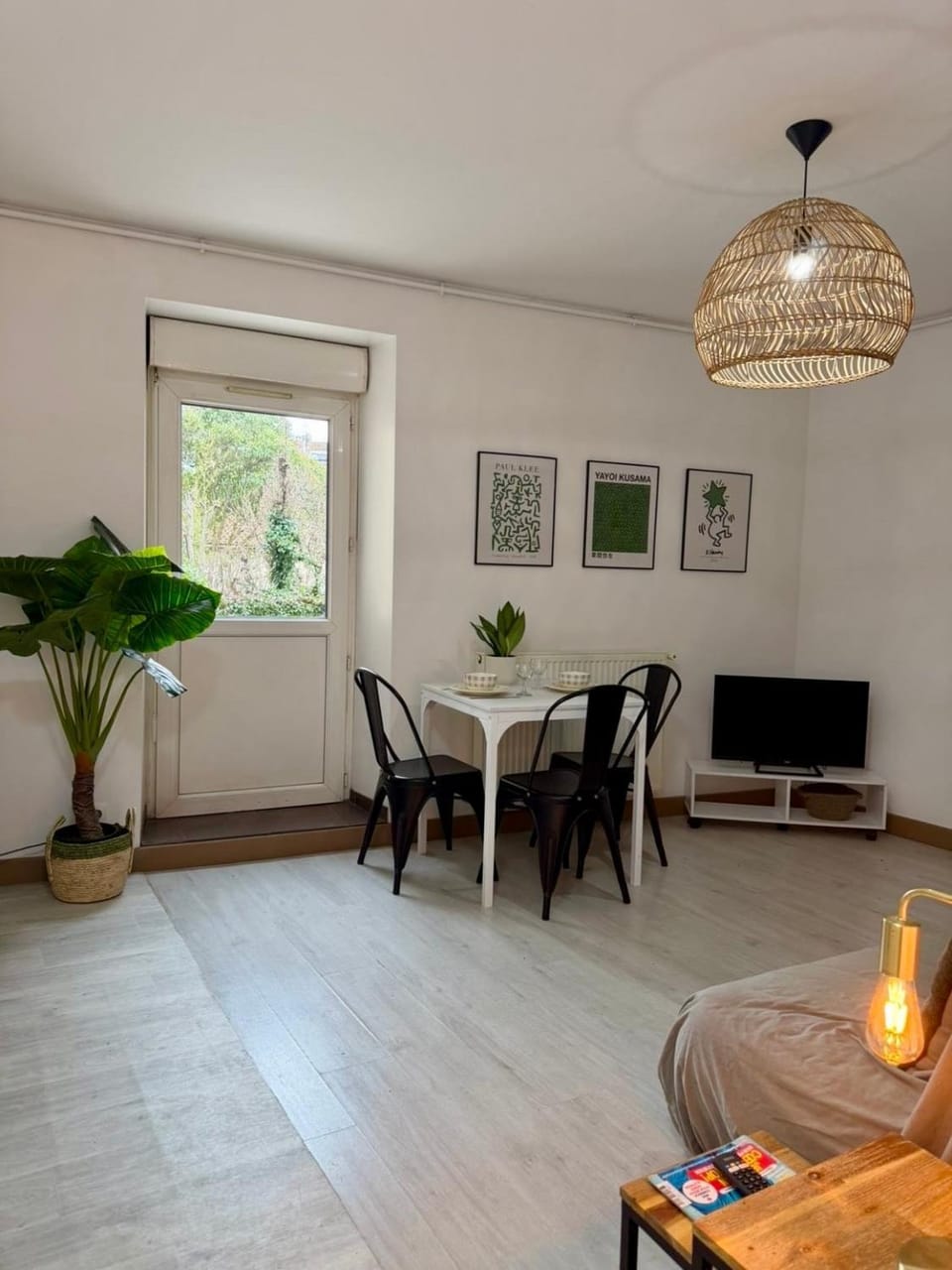 Jasmin Apartment in Valence