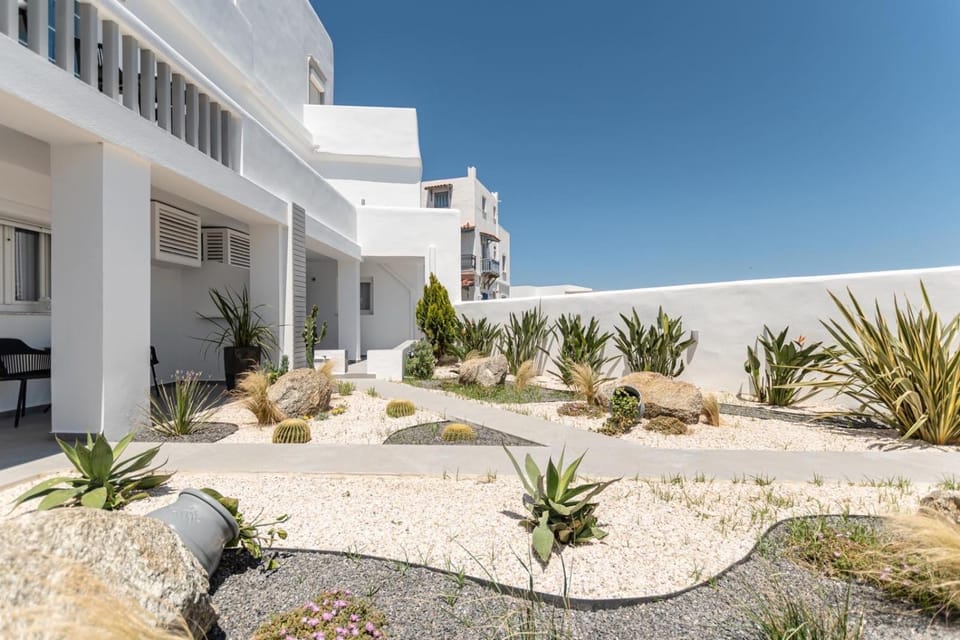 Anora Naxos Suites Apartment hotel in Naxos