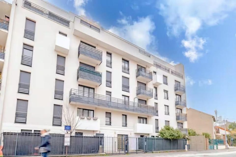 La tête dans les nuages Drancy Proche Paris, CDG Apartment in Drancy