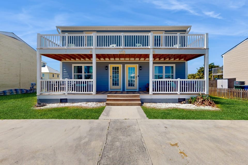 ABCT166 B Bogue Banks Beauty - Unit B House in Atlantic Beach