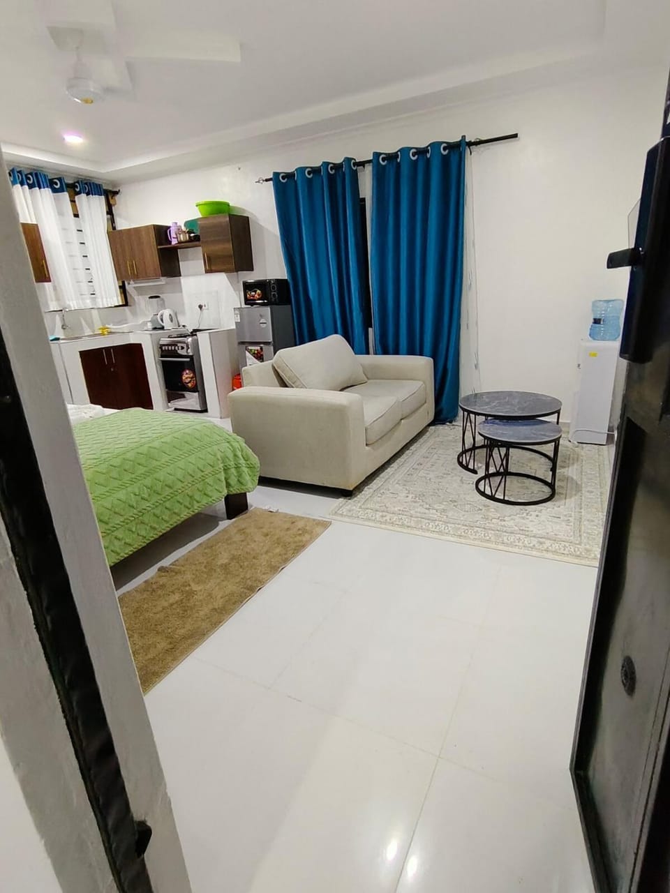 Diani Beach Studio with Pool, Beach Access Apartment in Diani Beach