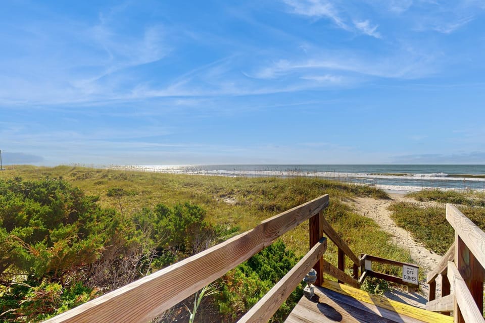 ABDV37 Dunescape Villas 210 House in Atlantic Beach