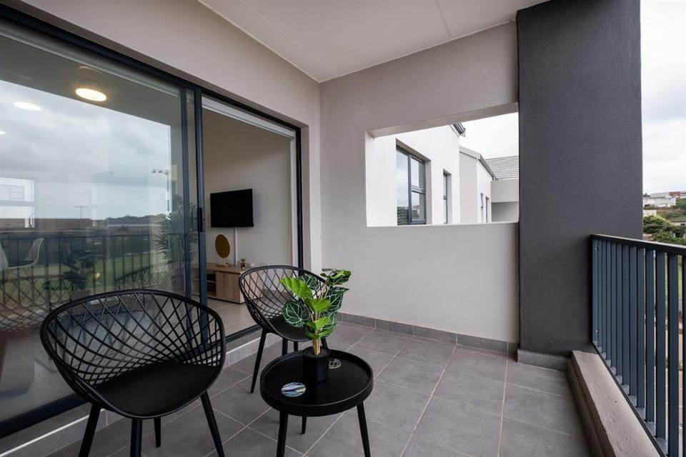 Patio, Balcony/Terrace, Seating area
