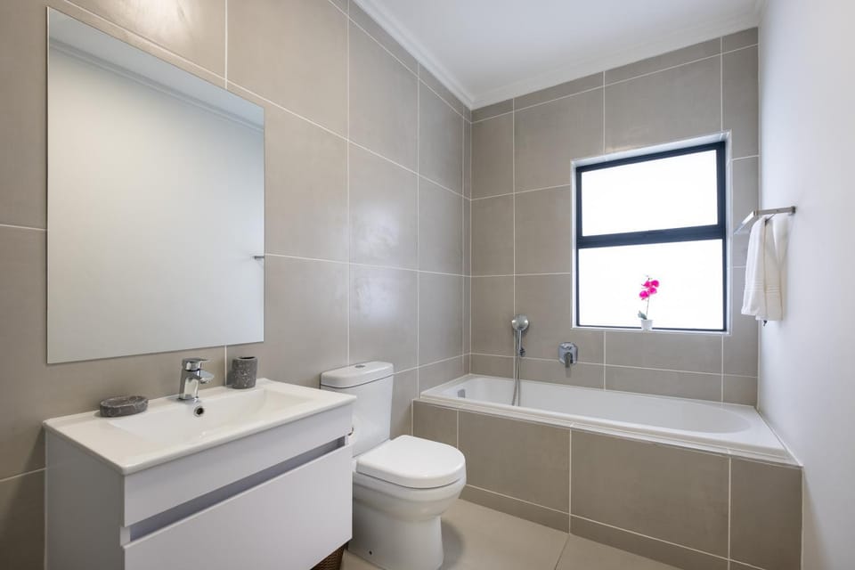 Shower, Bathroom, Bath, towels