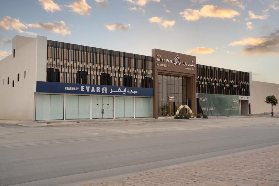 Property building, Day, Location