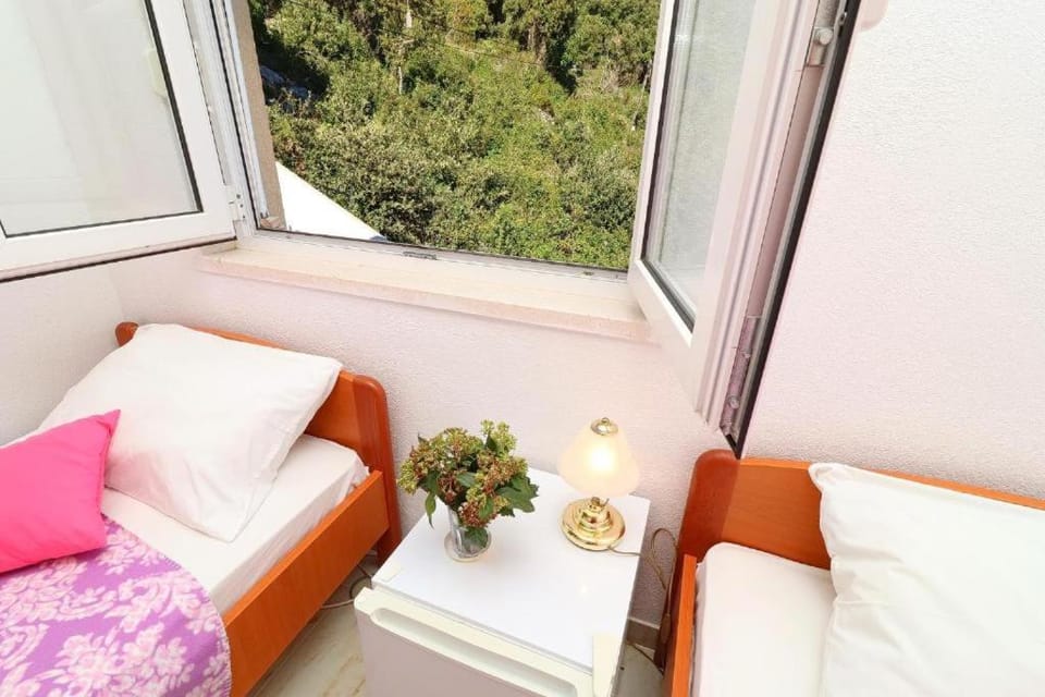 Apartmani BELIN - soba s pogledom na more Bed and Breakfast in Dubrovnik-Neretva County