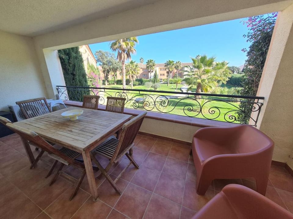 T3 5 pers plage et piscines A Castanea Apartment in Linguizzetta