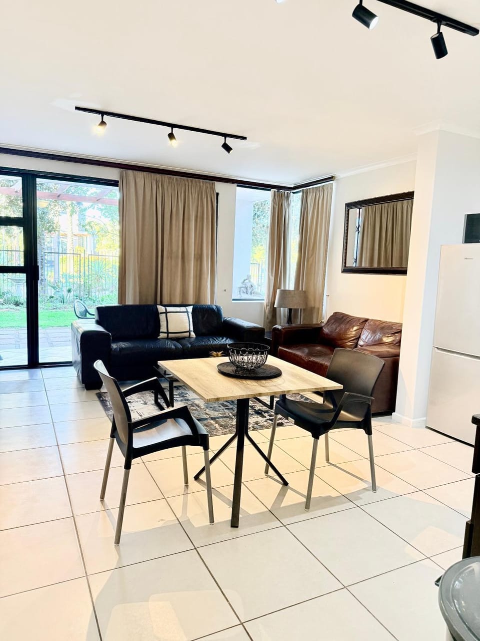 Waterstone Canalside Mahogany Garden retreat Apartment in Cape Town