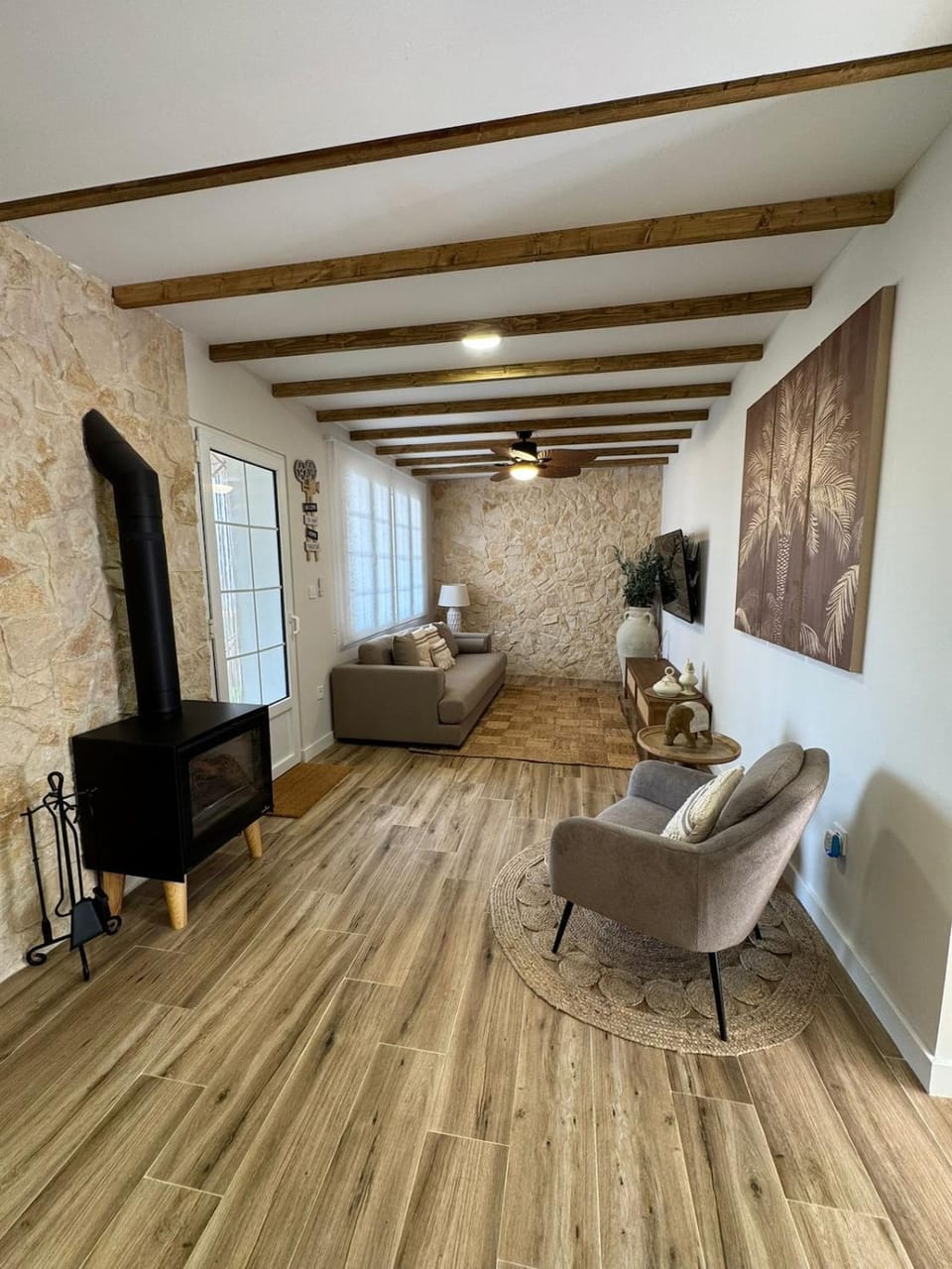 Communal lounge/ TV room, TV and multimedia, Living room