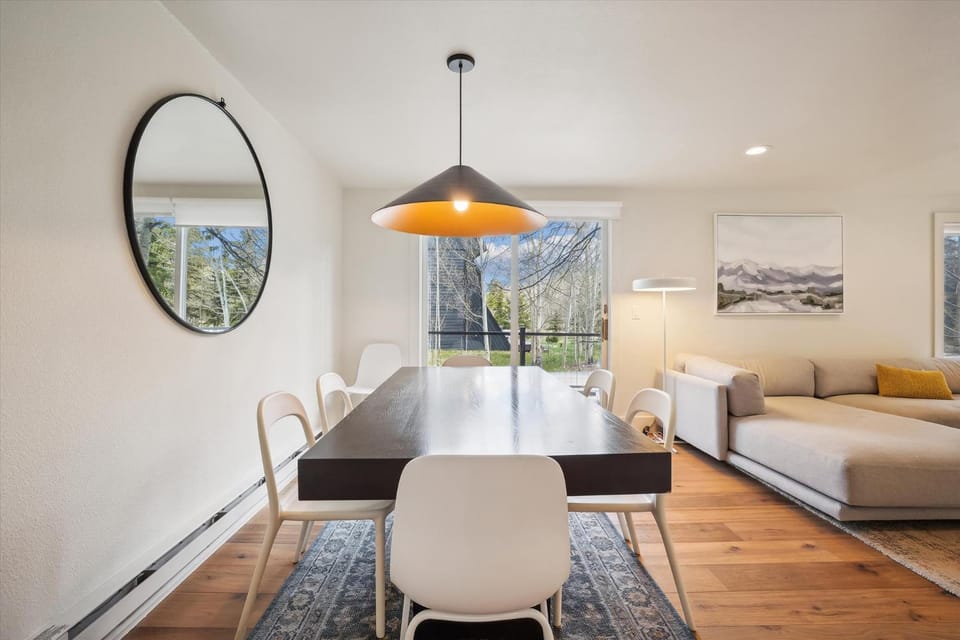 Frisco Creekside Retreat-Remodeled Frisco Townhome, Walk to Main St, Near 4 Ski Resorts House in Frisco