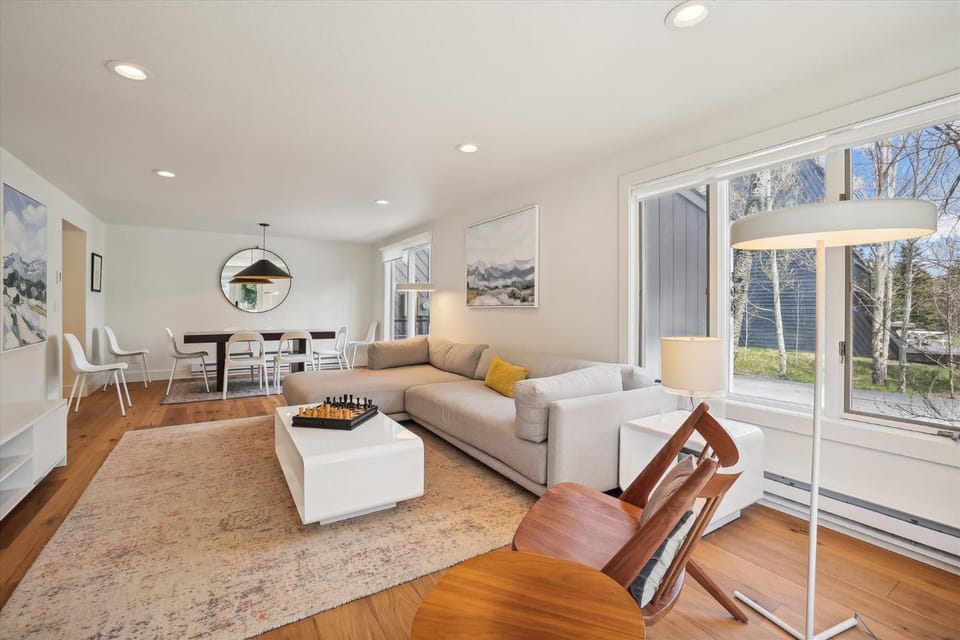 Frisco Creekside Retreat-Remodeled Frisco Townhome, Walk to Main St, Near 4 Ski Resorts House in Frisco