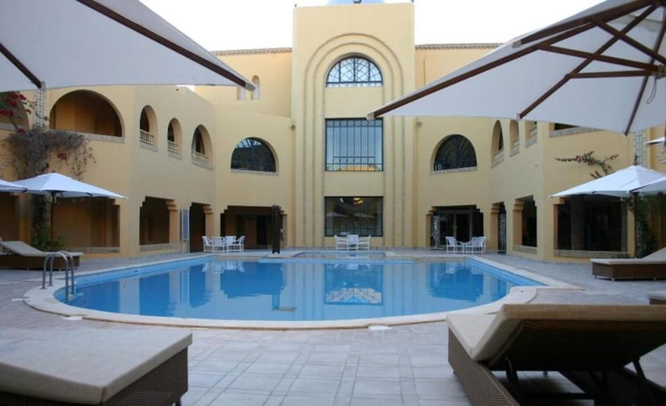 Swimming pool
