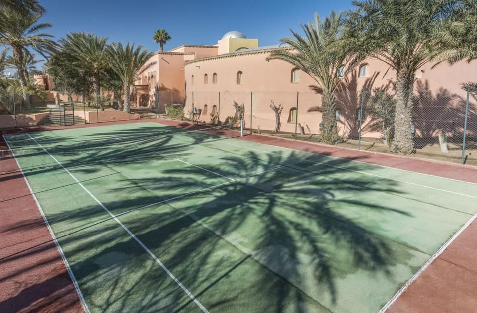 Tennis court