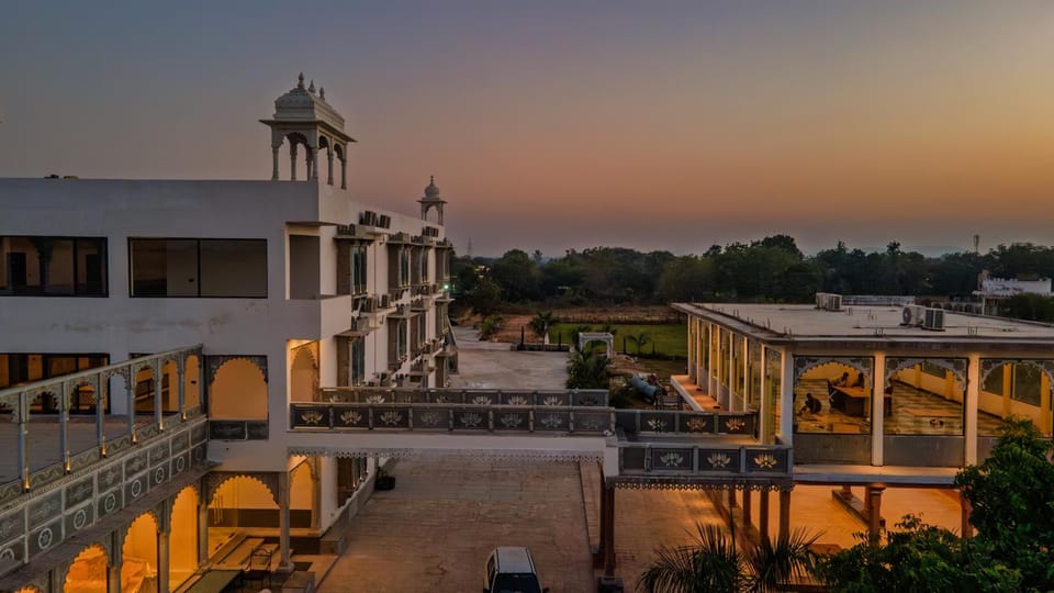 Q Luxe The Mewar Collection Udaipur Hotel in Rajasthan