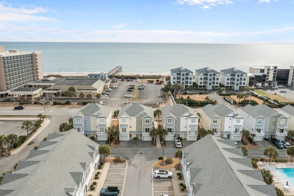 ABSEA01 Seaside Villas #15 House in Atlantic Beach