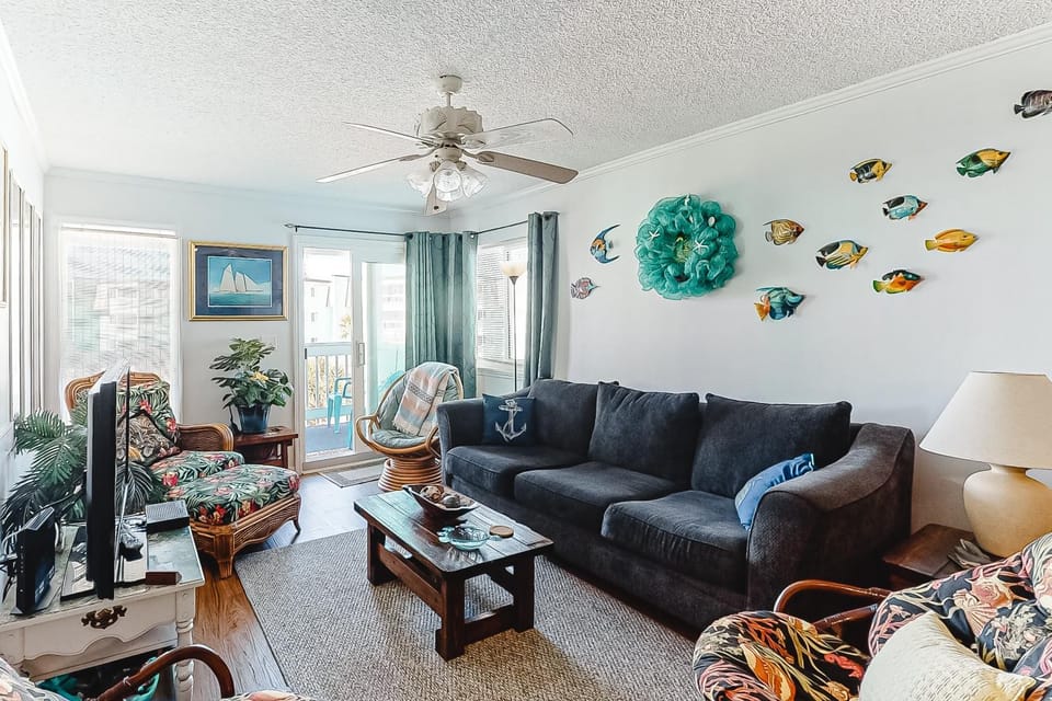 ABSS102 Seaspray 224 House in Atlantic Beach