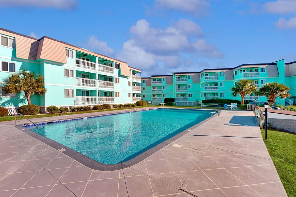 ABSS165 Seaspray 320 House in Atlantic Beach