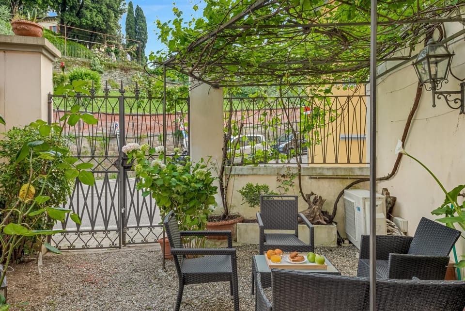 Spring, Garden, View (from property/room), Balcony/Terrace, Garden view