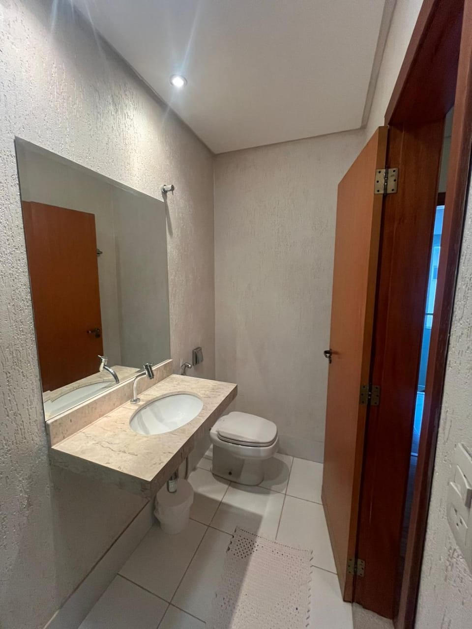 Suíte em sobrado próximo ao Autódromo Vacation rental in Goiania