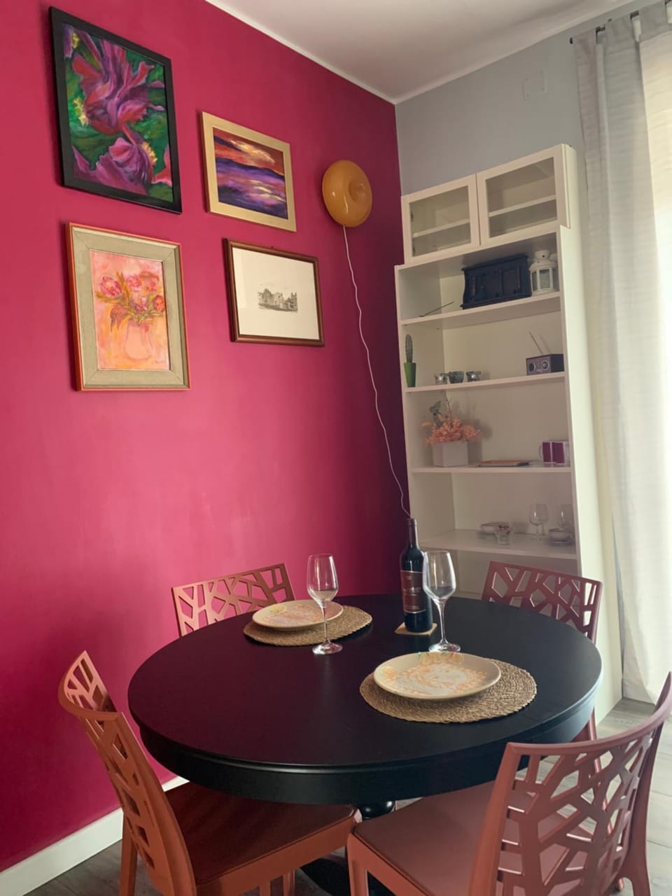 Living room, Decorative detail, Seating area, Dining area
