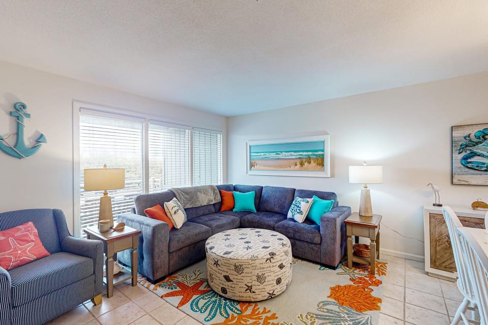 Remodeled coastal style townhouse with ocean view, beach access, and pool House in Atlantic Beach