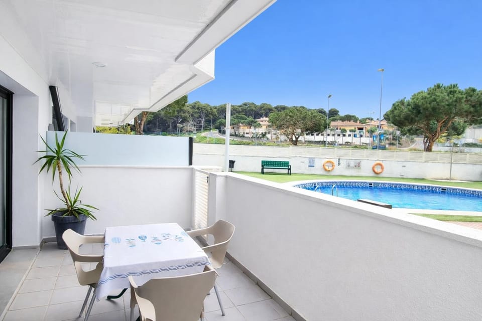 Belice B6 & Parking Apartment in Lloret de Mar