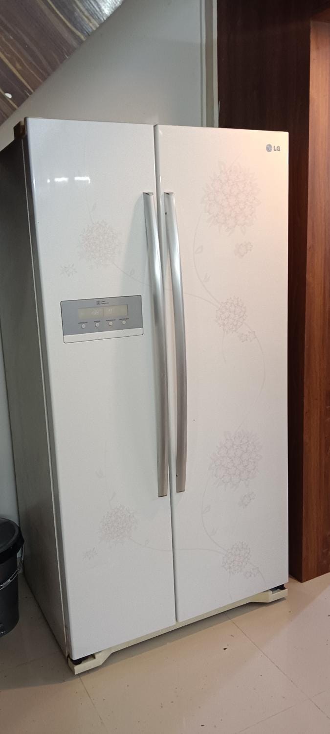 Starlight 3bhk 3bathroom1 km from Mumbai naka bus stop Apartment in Maharashtra