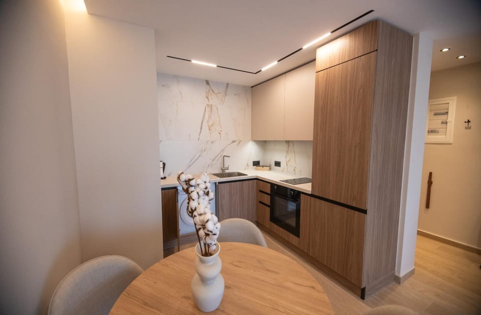 Kitchen or kitchenette, oven, stove
