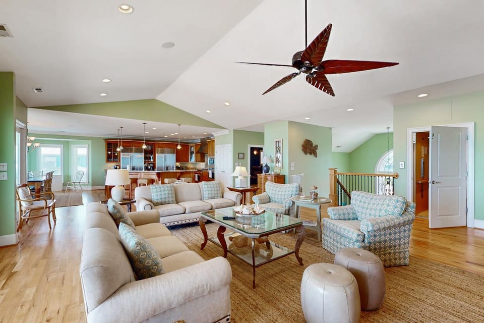 PK27 Ocean Splendor House in Pine Knoll Shores