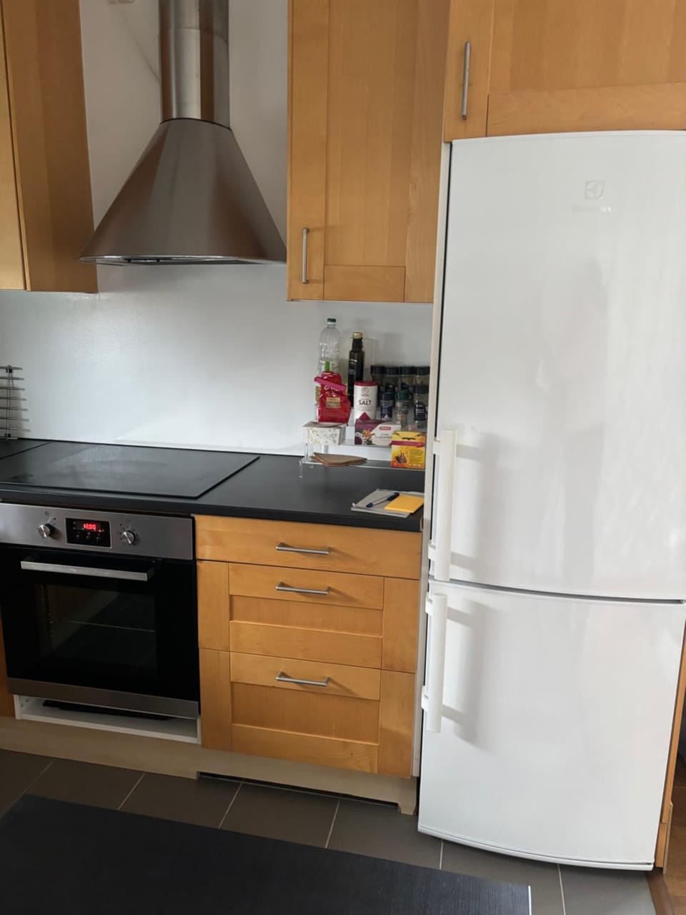 Kitchen or kitchenette, oven, stove
