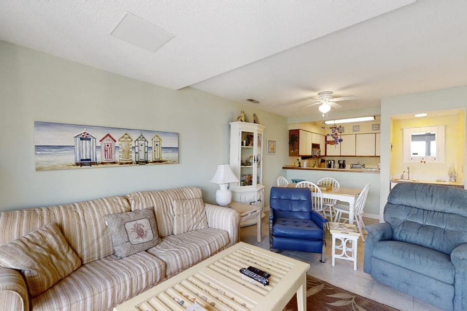 PKBSC02 Bogue Shore Club 208 House in Pine Knoll Shores