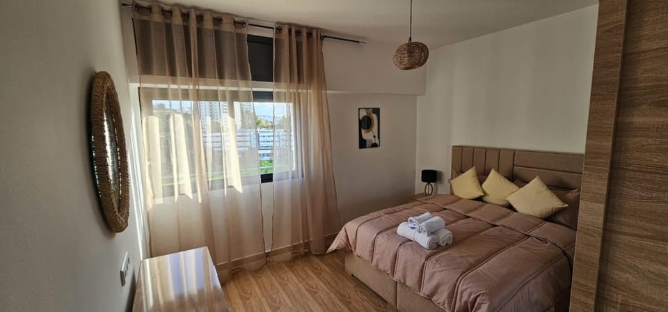 Bed, Photo of the whole room, Bedroom, Garden view