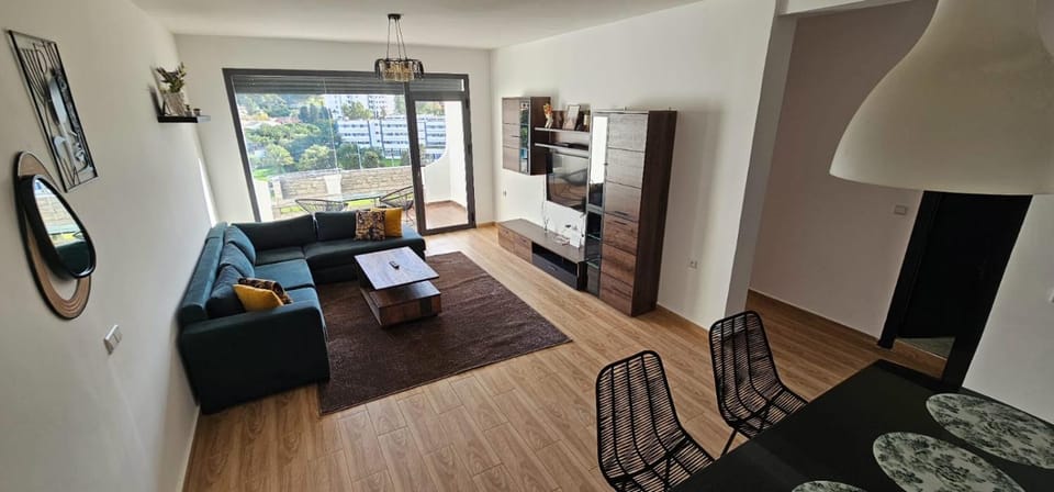 Communal lounge/ TV room, TV and multimedia, Living room