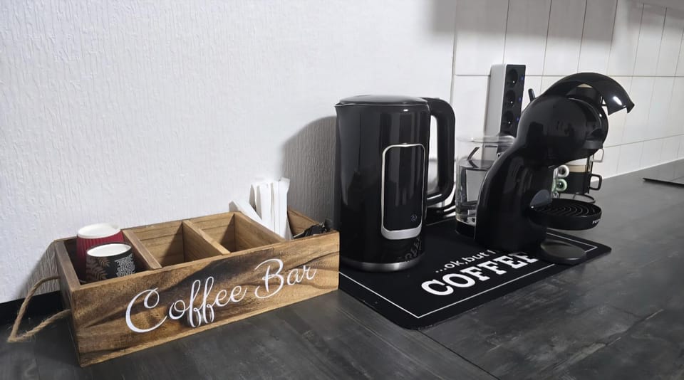 Coffee/tea facilities, kitchen