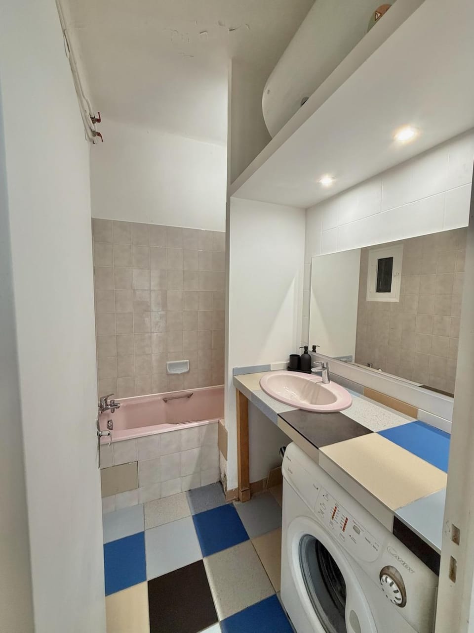 Bathroom, Bath, washing machine