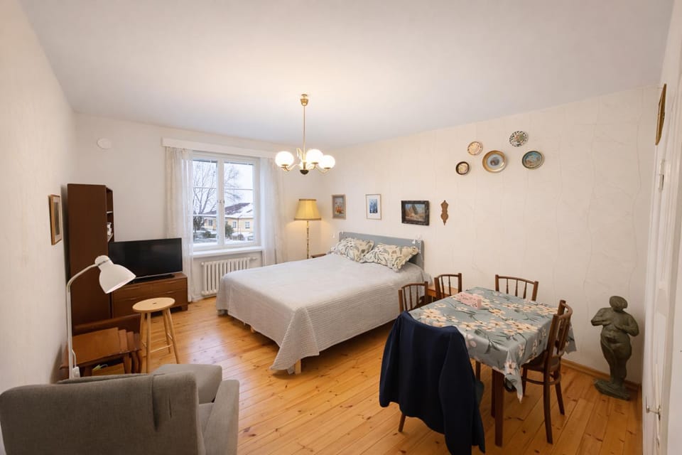 Bright Vallila Apartment with King Bed for Families Apartment in Helsinki