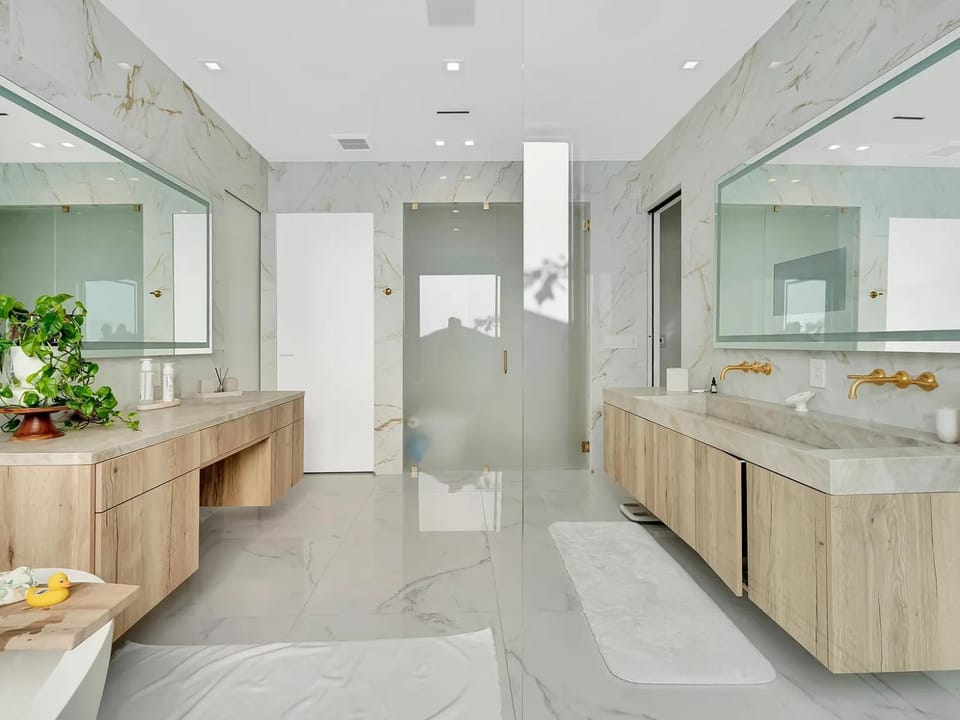 Luxury Pool Home - Downtown Brickell House in Brickell
