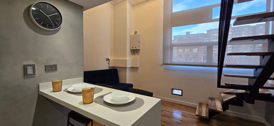 Embassy Family Home 304 Quiet & Secure 15 min to USA Visa Apartment in Bogota