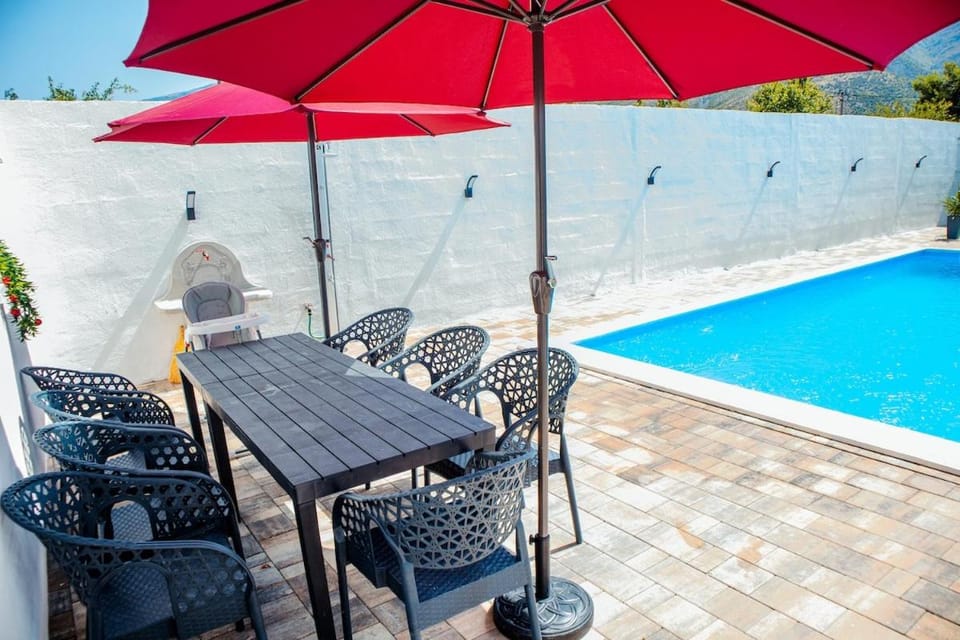 Plava villa swiming pool with house Villa in Federation of Bosnia and Herzegovina