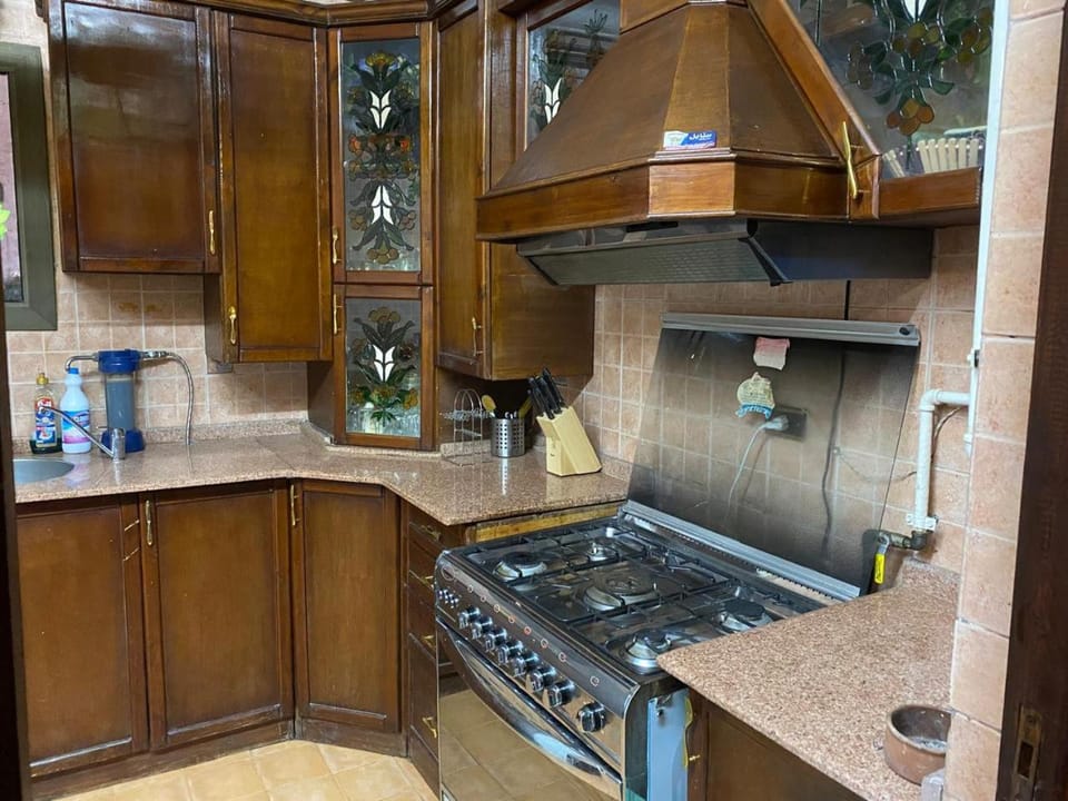 شقة مفروشة كبيرة بشارع عباس العقاد بمدينة نصر Apartment in Cairo Governorate