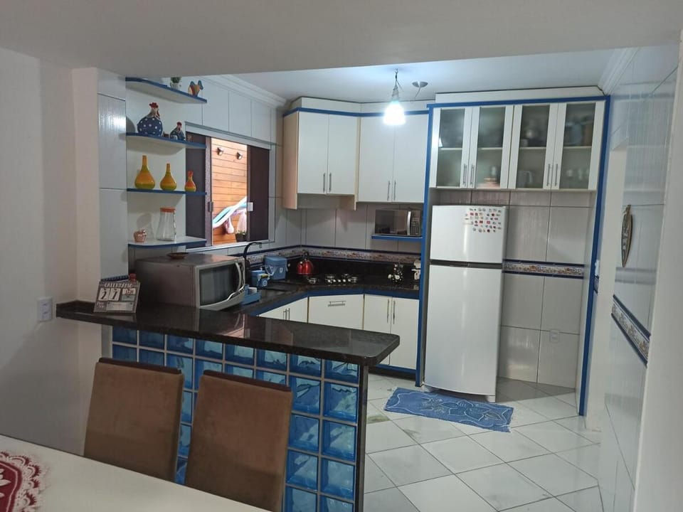 A poucos passos do mar, Casa em Ganchos de Fora House in Florianopolis
