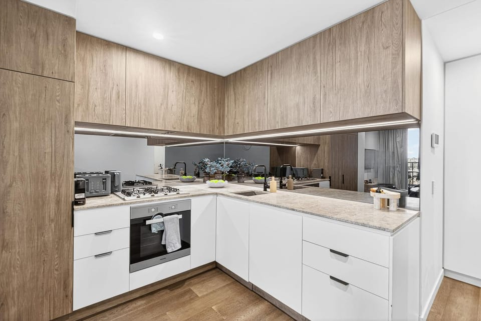 Coffee/tea facilities, Kitchen or kitchenette, dishwasher, oven, stove, toaster