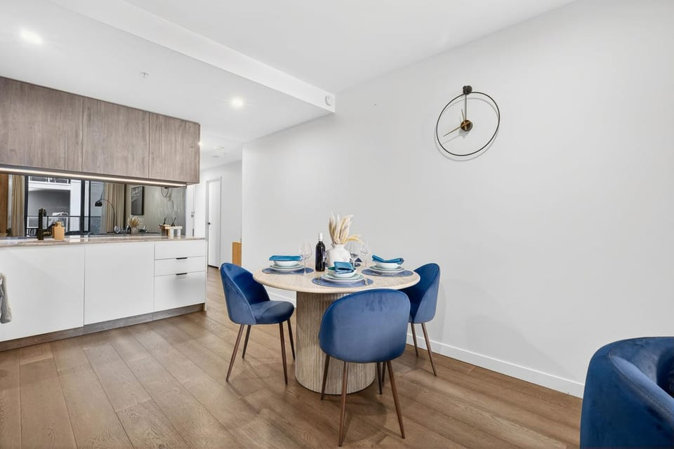 Kitchen or kitchenette, Living room, Seating area