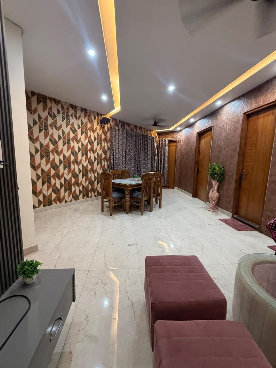 Premium 2BHK Stay in Rishikesh Apartment in Rishikesh