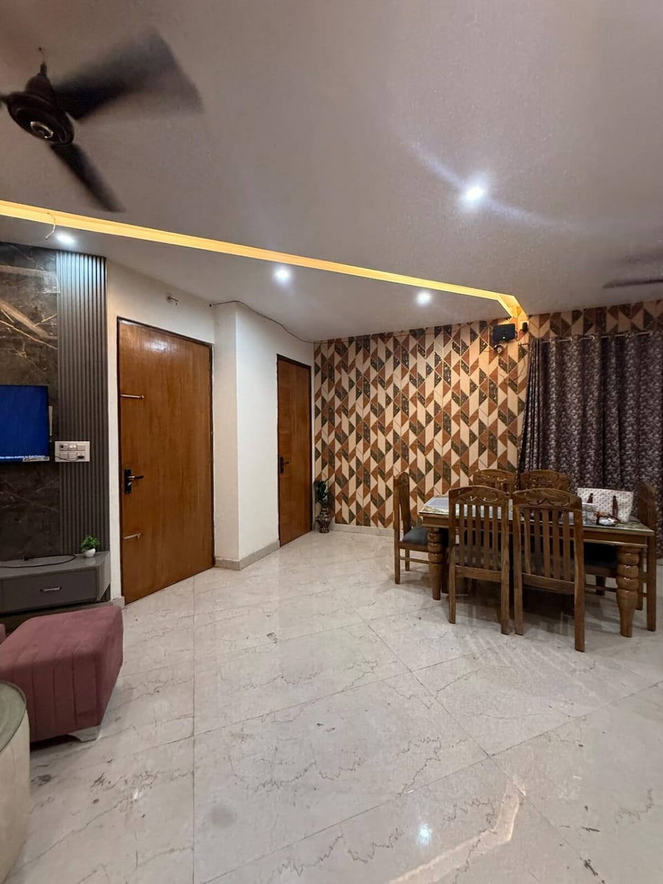 Premium 2BHK Stay in Rishikesh Apartment in Rishikesh