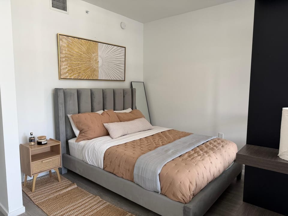 Bed, Bedroom